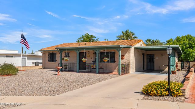 22 E La Espina, Green Valley, AZ 85614