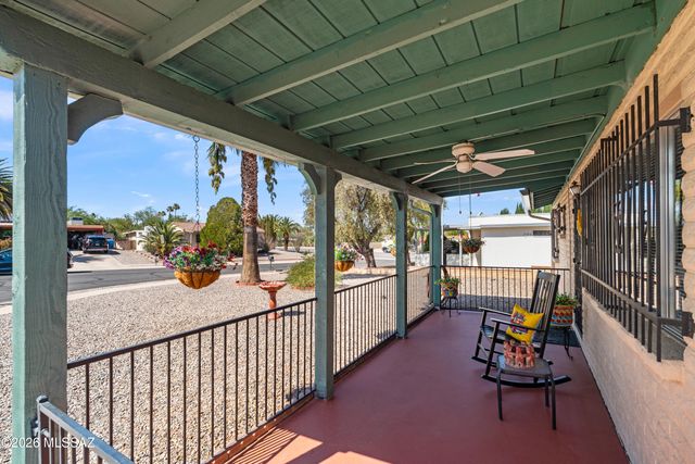 22 E La Espina, Green Valley, AZ 85614