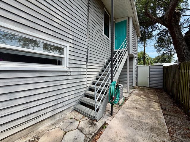 5050 2ND AVENUE N Upper, St Petersburg, FL 33710