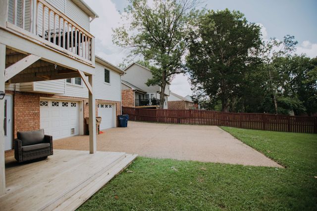 305 Chickasaw Trl, Goodlettsville, TN 37072