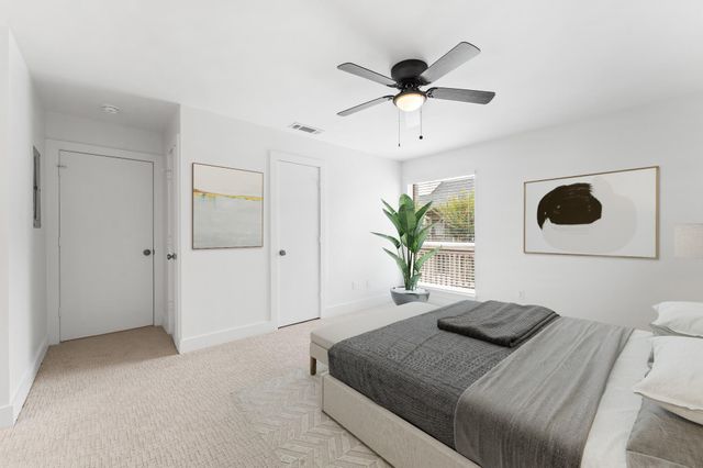 2829 Timmons Lane 202, Houston, TX 77027