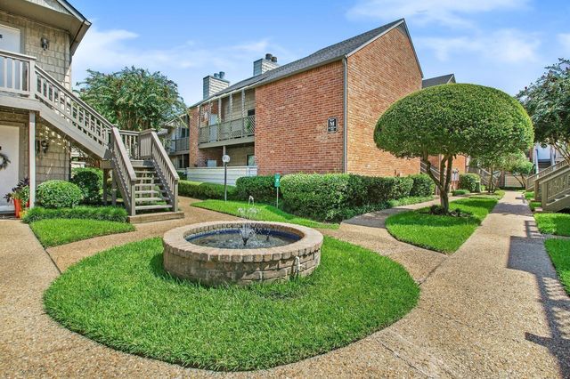 2829 Timmons Lane 202, Houston, TX 77027