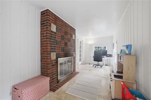 6215 McGee Street, Kansas City, MO 64113