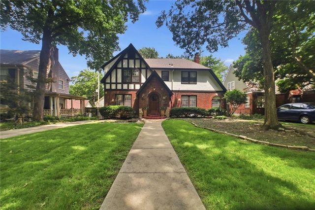6215 McGee Street, Kansas City, MO 64113