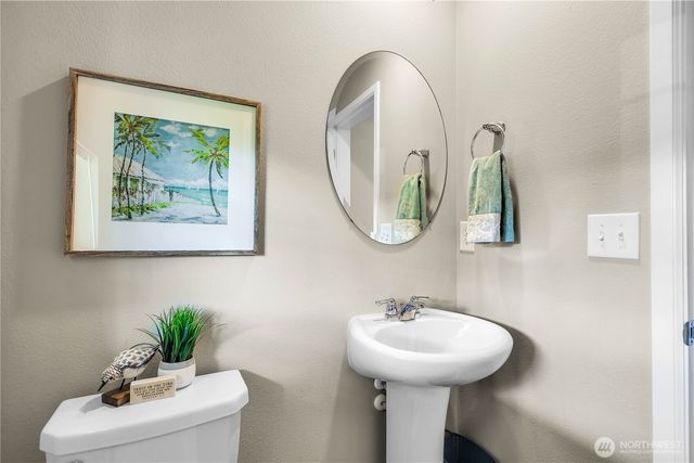 31927 Tolmie Lane, Black Diamond, WA 98010