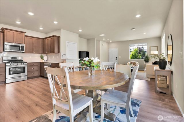31927 Tolmie Lane, Black Diamond, WA 98010