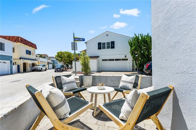 1520 Abalone, Newport Beach, CA 92662