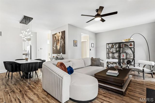 4328 Maryland Avenue 5, St Louis, MO 63108