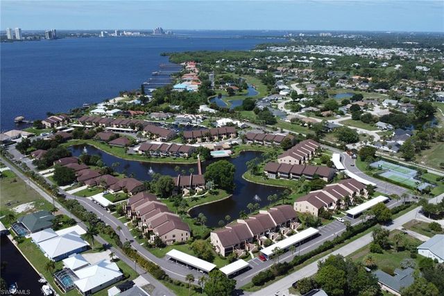 15456 ADMIRALTY CIR 10, North Fort Myers, FL 33917