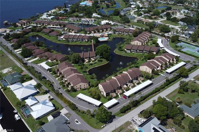 15456 ADMIRALTY CIR 10, North Fort Myers, FL 33917
