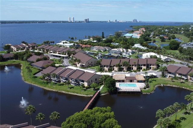 15456 ADMIRALTY CIR 10, North Fort Myers, FL 33917
