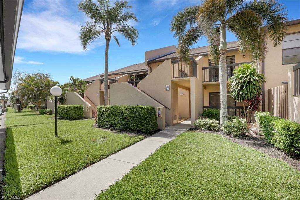 15456 ADMIRALTY CIR 10, North Fort Myers, FL 33917