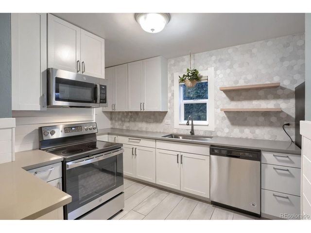 3590 S Bannock St, Englewood, CO 80110