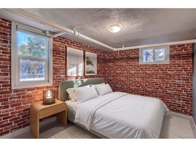 3590 S Bannock St, Englewood, CO 80110