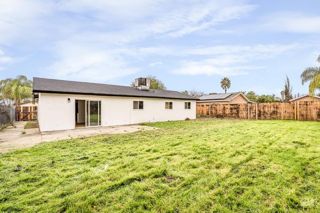 4600 Lantados Street, Bakersfield, CA 93307