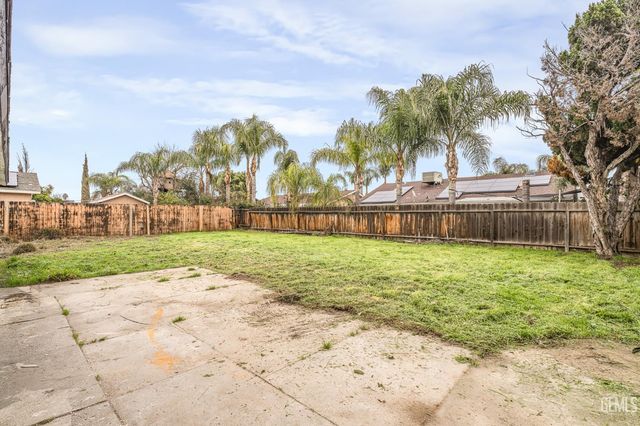 4600 Lantados Street, Bakersfield, CA 93307