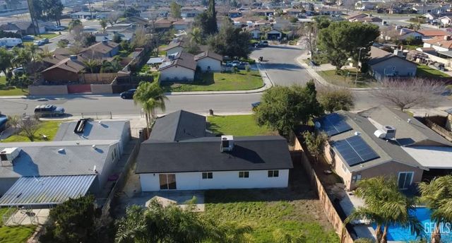 4600 Lantados Street, Bakersfield, CA 93307