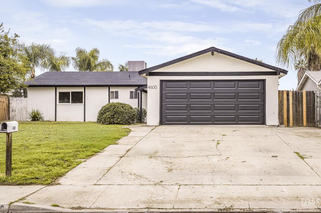4600 Lantados Street, Bakersfield, CA 93307