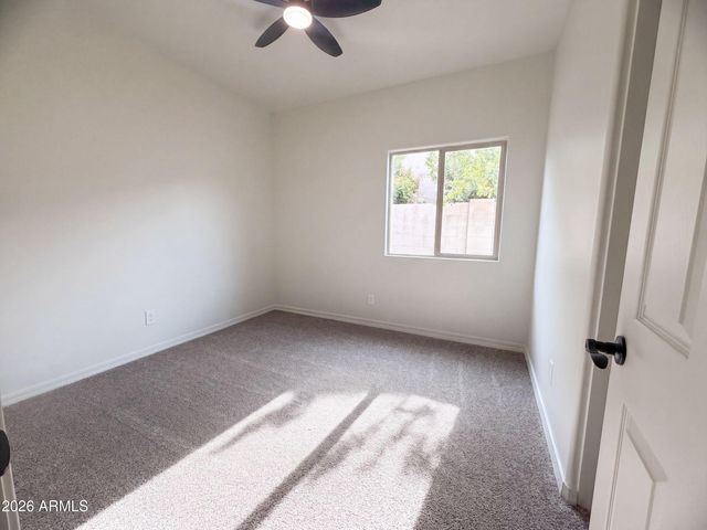 810 W WHISTLING THORN Avenue, San Tan Valley, AZ 85140