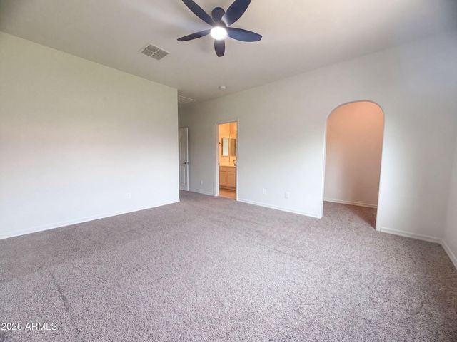 810 W WHISTLING THORN Avenue, San Tan Valley, AZ 85140