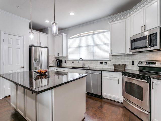 2700 Club Ridge Drive 22, Lewisville, TX 75067