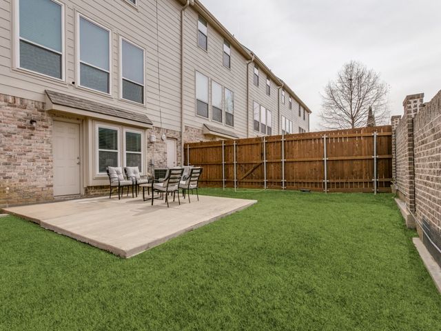 2700 Club Ridge Drive 22, Lewisville, TX 75067