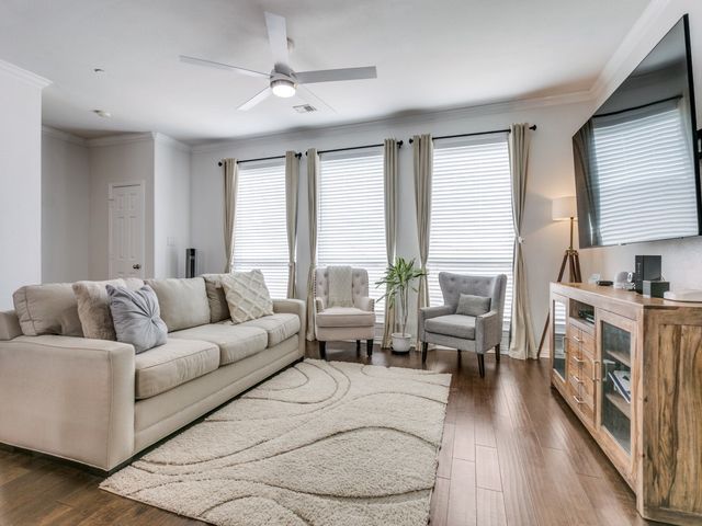 2700 Club Ridge Drive 22, Lewisville, TX 75067