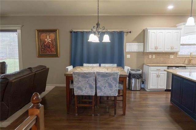 1329 SW MERRYMAN Drive, Lee's Summit, MO 64082