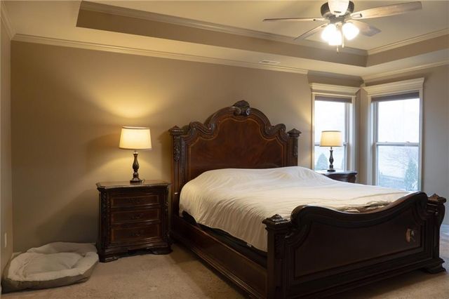 1329 SW MERRYMAN Drive, Lee's Summit, MO 64082