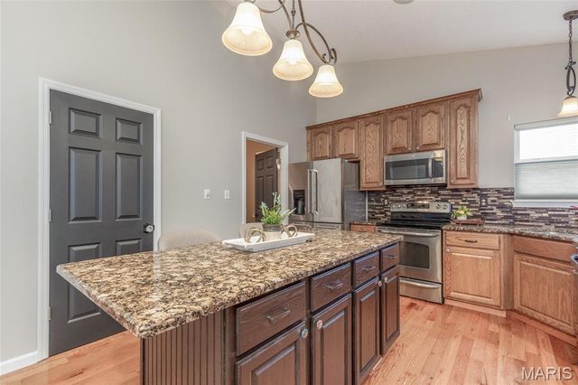 249 E Governor Place, St Charles, MO 63301