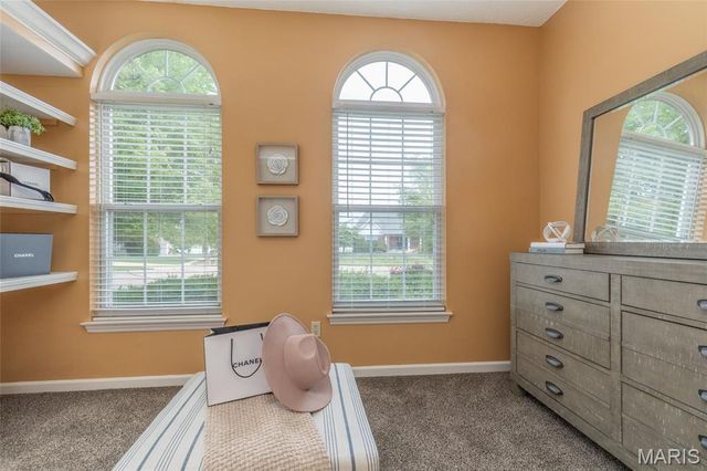 249 E Governor Place, St Charles, MO 63301