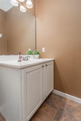 249 E Governor Place, St Charles, MO 63301