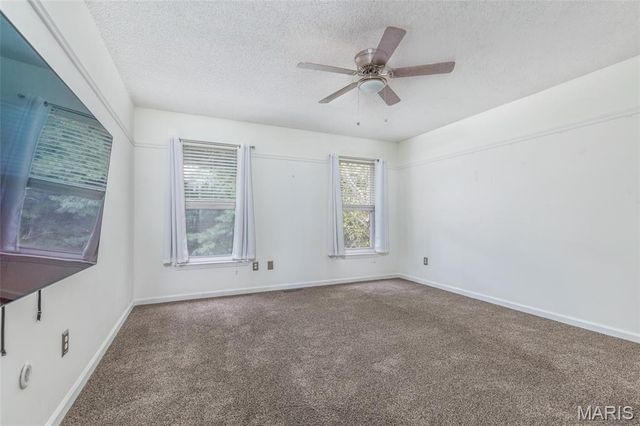 249 E Governor Place, St Charles, MO 63301