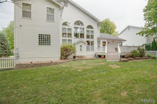 249 E Governor Place, St Charles, MO 63301