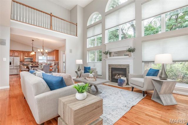 249 E Governor Place, St Charles, MO 63301