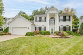 249 E Governor Place, St Charles, MO 63301