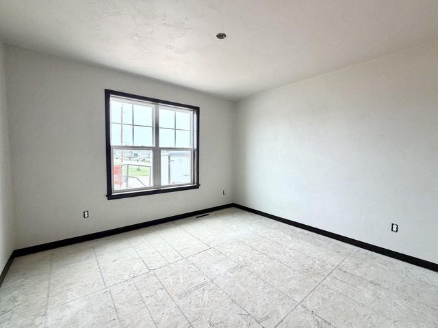 2091 RED FOX LANE, Kaukauna, WI 54130
