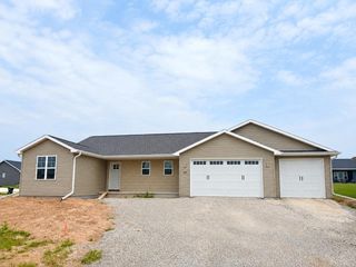 2091 RED FOX LANE, Kaukauna, WI 54130