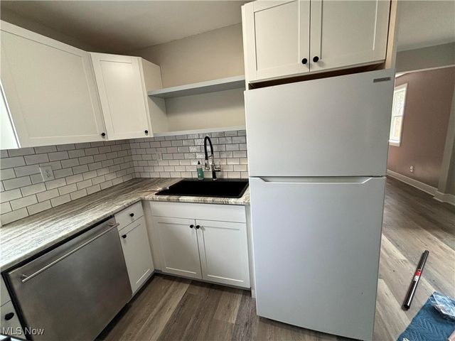 1445 W 52nd Street Down, Cleveland, OH 44102