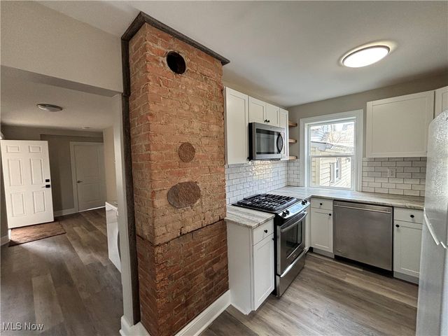 1445 W 52nd Street Down, Cleveland, OH 44102