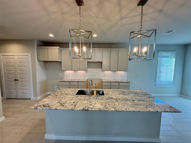 8730 Mallow Rose Way, Rosharon, TX 77583