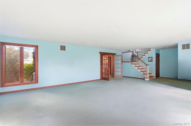 56 Eastview Road, Ronkonkoma, NY 11779