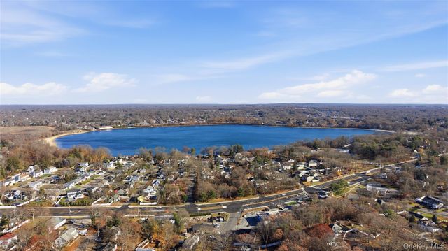 56 Eastview Road, Ronkonkoma, NY 11779