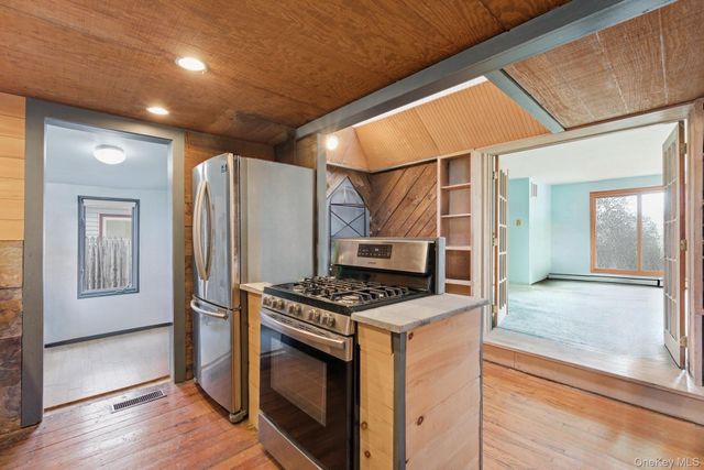 56 Eastview Road, Ronkonkoma, NY 11779