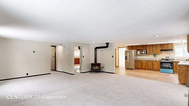 1202 Janice Lane, Beaverton, MI 48612