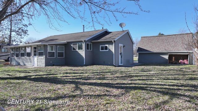 1202 Janice Lane, Beaverton, MI 48612