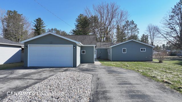 1202 Janice Lane, Beaverton, MI 48612