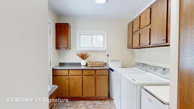 1202 Janice Lane, Beaverton, MI 48612