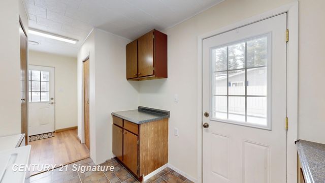 1202 Janice Lane, Beaverton, MI 48612