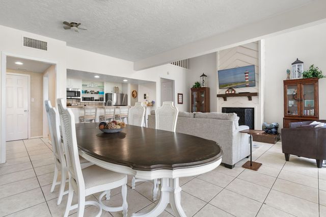 3902 Knollcrest Drive, Montgomery, TX 77356